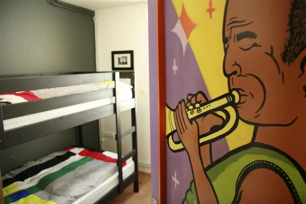 Sax Hostel contacts
